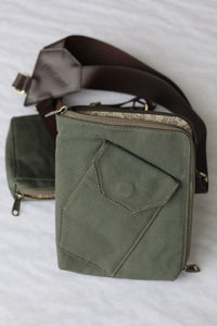 Classic Canvas Shoulder Bag 